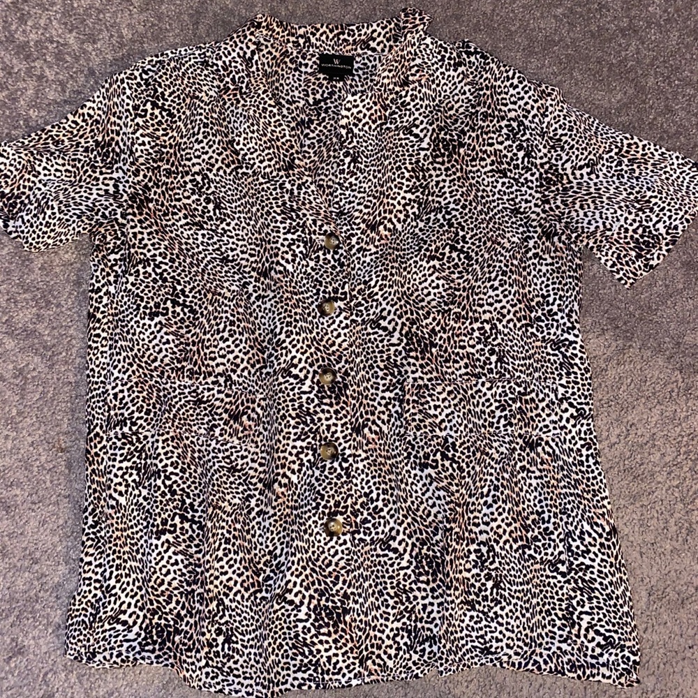 collared button up